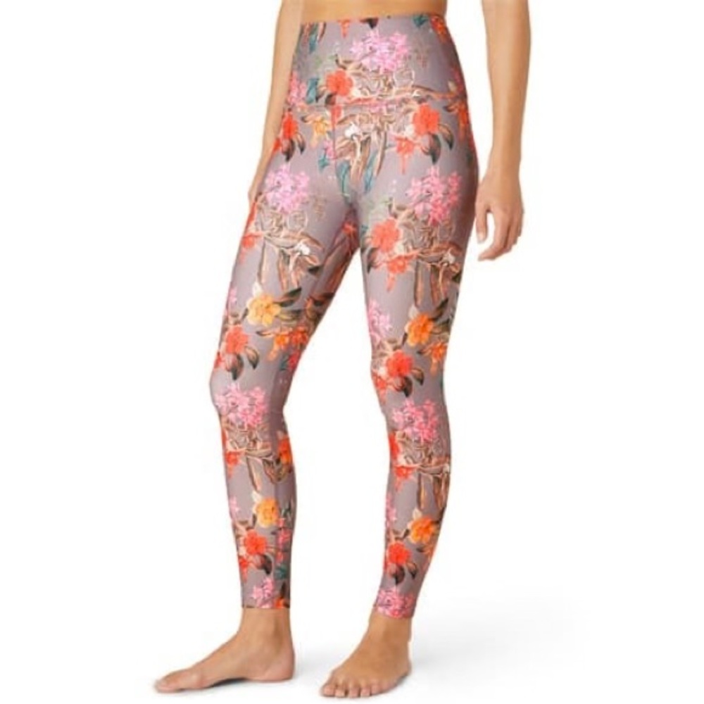 Beyond Yoga Endurance Light High Waisted Midi Legging in Silverberry Bloom